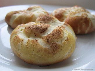 Немецкие булочки с секретом (Laugenbrötchen)