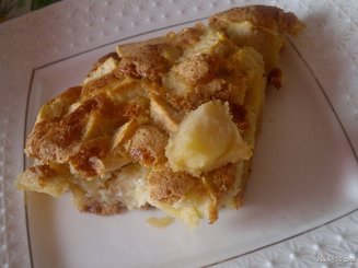 Шарлотка с яблоками