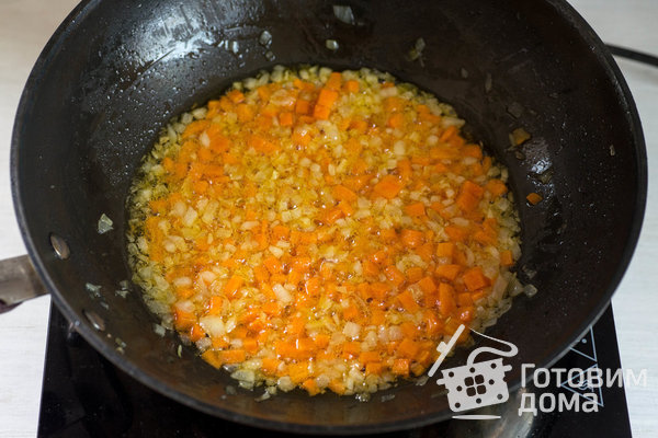 Курица, тушенная с баклажанами и овощами фото к рецепту 4