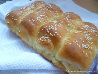 Хлеб с брынзой и зеленью