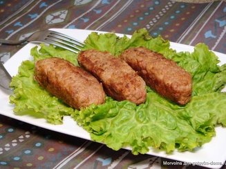 Чевапчичи от мамы (Чесночные мясные котлеты)