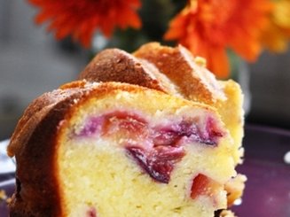 Кекс с красной смородиной