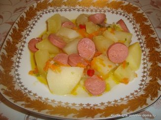 Рагу с картофелем и сосисками