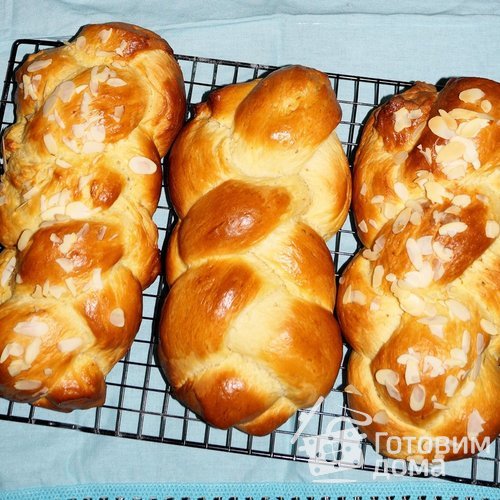 Цуреки (греческая пасхальная выпечка)