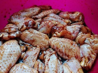 Куриные крылышки по‑немецки
