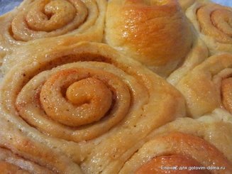 Сахарные булочки с медовой глазурью "Roulé au miel"