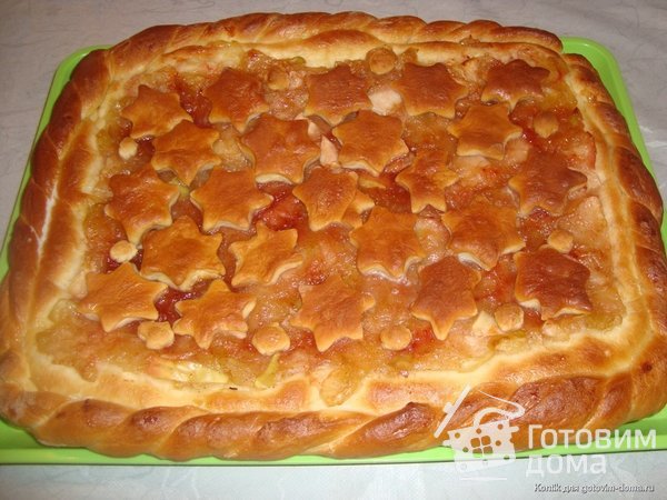 Дрожжевой пирог с яблоками и вареньем фото к рецепту 1