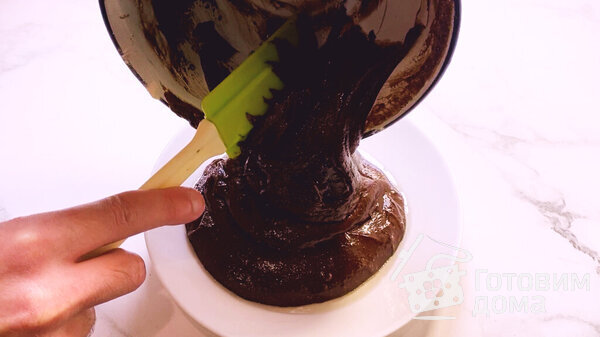 Шоколадный кекс в микроволновке фото к рецепту 4