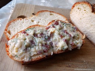 Плавленный сыр с беконом
