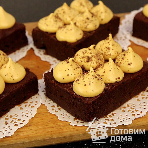 Брауни со взбитой карамелью