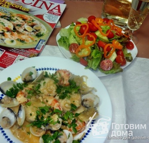 Мерлуза (хек) в винном соусе