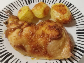 Запеченные куриные бедрышки с тимьяном и оливковым маслом