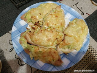 Куриное филе под кабачковой шубой