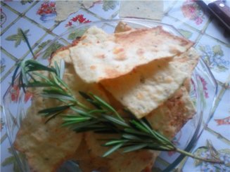 Крекеры с оливками и розмарином