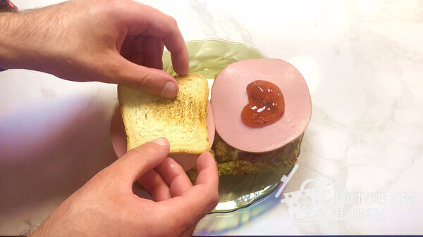 Сэндвича с запеченным омлетом фото к рецепту 9