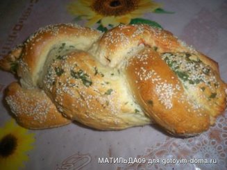 Хлеб с зеленью и красным перцем