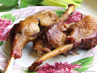 Гусь зажаренный в духовке (в рукаве)