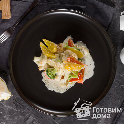 Малоглазый макрурус, тушённый в сливках