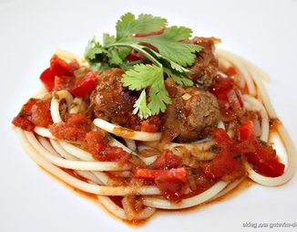 Спагетти с фрикадельками "Sugo"