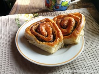 Сахарные булочки с медовой глазурью "Roulé au miel"