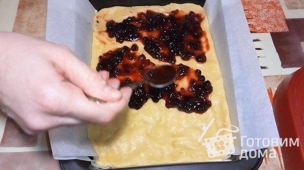 Кудрявый пирог с вареньем из песочного теста фото к рецепту 2