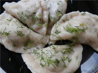 Вареники с мясом и грибной заправкой