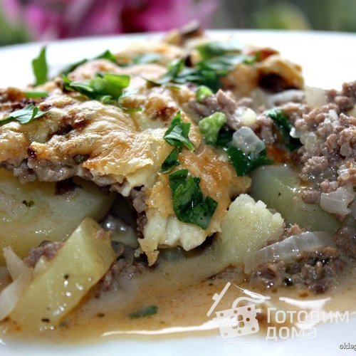 Картофельная запеканка с фаршем и грибами