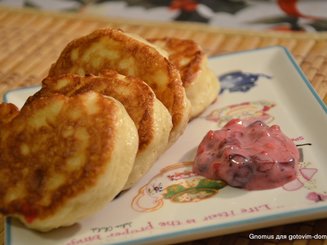Пышные оладушки на дрожжах