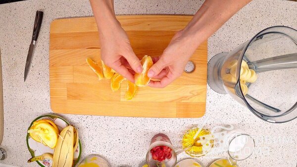 Смузи Тутти-Фрутти: банан, апельсин, вишня фото к рецепту 3