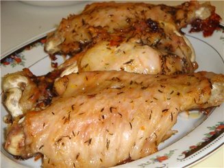 Запеченные куриные бедрышки с тимьяном и оливковым маслом