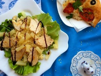 Курица с кус-кусом и ананасом
