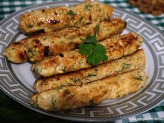 Чевапчичи от мамы (Чесночные мясные котлеты)