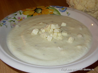 Кремовый куриный суп с цветной капустой