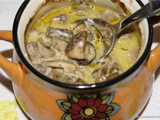 Грибы душёные (тушёные в горшочке)