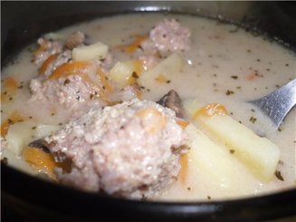 Сырный суп с грибами и фрикадельками