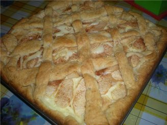 Пирог с абрикосами и пудингом