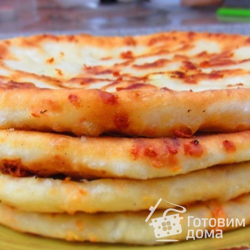 Сырные лепешки с начинкой