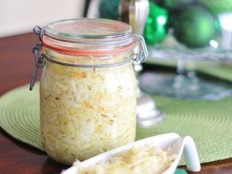 Капуста хрустящая квашеная