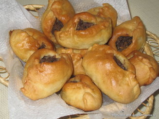 Открытые пирожки с сыром и зеленью