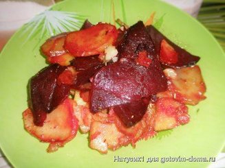 Гарнир из картофеля и свеклы