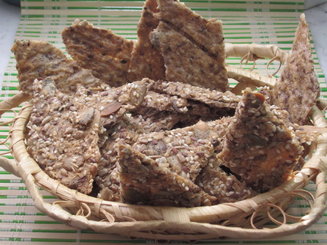 Хрустящие мультизерновые хлебцы с семечками