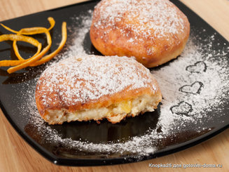 Клубничные сырники с апельсином