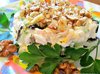 Салат с курицей, черносливом и орехами