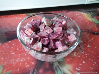 Салат из свеклы и огурцов