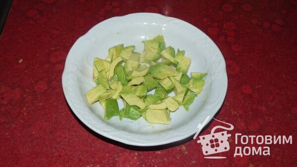 Салат с куриными сердечками и авокадо фото к рецепту 3