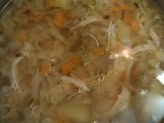 Щи из свежей капусты с курицей