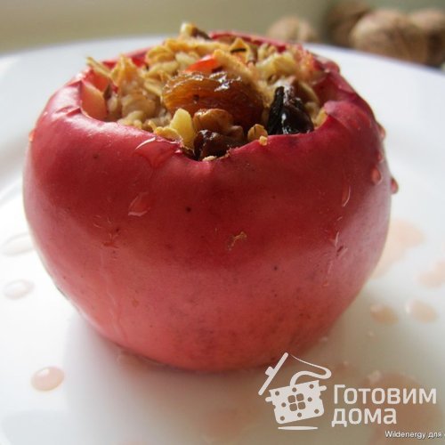 Запеченные яблоки с овсяными хлопьями