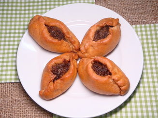 Открытые пирожки с сыром и зеленью