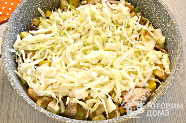 Овощное рагу с курицей, баклажанами и капустой по-Махеевски фото к рецепту 4