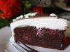 Шоколадно-малиновый торт с творожной прослойкой